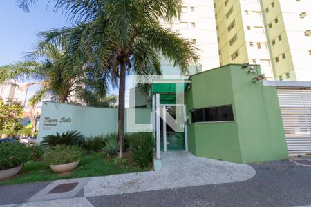 Apartamento à venda com 80m², 3 quartos e 1 vaga Apartamento à venda com 80m², 3 quartos e 1 vagaFachada e portaria