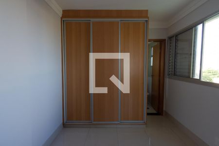 Apartamento à venda com 80m², 3 quartos e 1 vaga Apartamento à venda com 80m², 3 quartos e 1 vagaSuíte 2