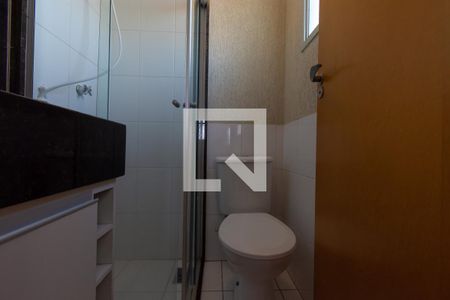 Apartamento à venda com 80m², 3 quartos e 1 vaga Apartamento à venda com 80m², 3 quartos e 1 vagaBanheiro da Suíte 2