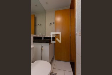 Apartamento à venda com 80m², 3 quartos e 1 vaga Apartamento à venda com 80m², 3 quartos e 1 vagaBanheiro