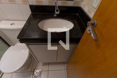 Apartamento à venda com 80m², 3 quartos e 1 vaga Apartamento à venda com 80m², 3 quartos e 1 vagaBanheiro