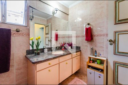 Apartamento para alugar com 157m², 4 quartos e 2 vagas Apartamento para alugar com 157m², 4 quartos e 2 vagasBanheiro suíte