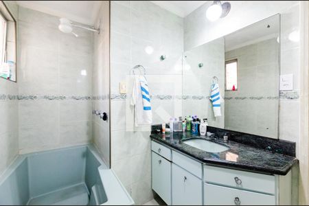 Apartamento para alugar com 157m², 4 quartos e 2 vagas Apartamento para alugar com 157m², 4 quartos e 2 vagasBanheiro