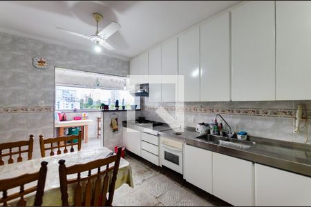 Apartamento para alugar com 157m², 4 quartos e 2 vagas Apartamento para alugar com 157m², 4 quartos e 2 vagasCozinha