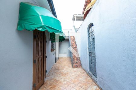 Casa à venda com 90m², 1 quarto e 1 vagaQuintal