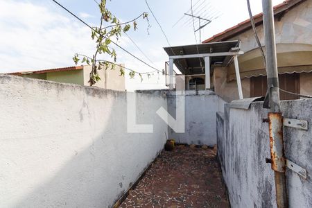 Casa à venda com 90m², 1 quarto e 1 vagaQuintal