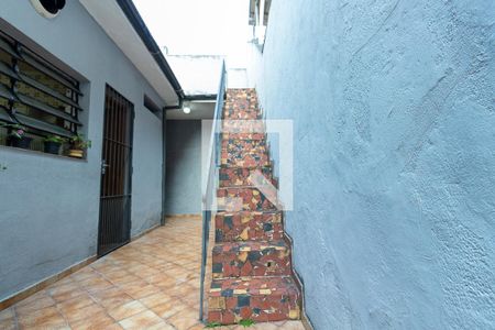 Casa à venda com 90m², 1 quarto e 1 vagaEscada