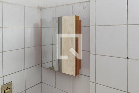 Casa para alugar com 65m², 2 quartos e sem vagaBanheiro - Armário