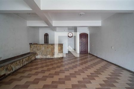 Garagem  de casa à venda com 3 quartos, 191m² em Jardim Brasilia (Zona Leste), São Paulo