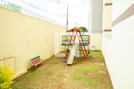 Apartamento para alugar com 51m², 2 quartos e 1 vaga Apartamento para alugar com 51m², 2 quartos e 1 vagaÁrea comum - Playground