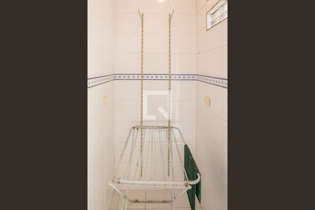 Casa à venda com 180m², 3 quartos e 1 vaga Casa à venda com 180m², 3 quartos e 1 vagaÁrea de Serviço