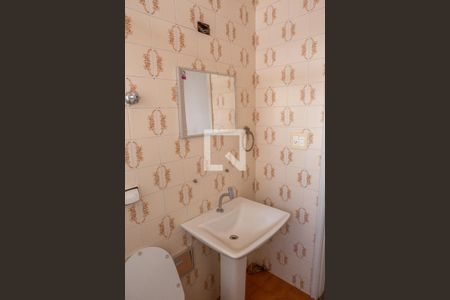 Casa à venda com 180m², 3 quartos e 1 vaga Casa à venda com 180m², 3 quartos e 1 vagaBanheiro da Suíte 1