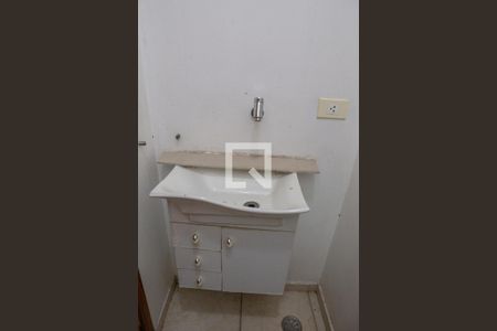 Casa à venda com 180m², 3 quartos e 1 vaga Casa à venda com 180m², 3 quartos e 1 vagaLavabo