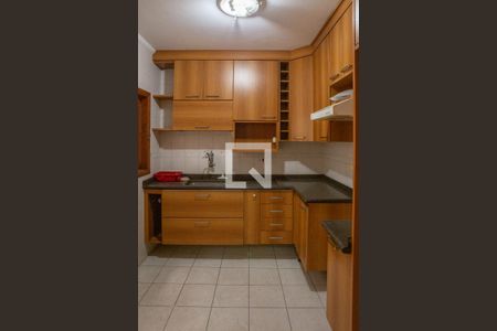 Casa à venda com 180m², 3 quartos e 1 vaga Casa à venda com 180m², 3 quartos e 1 vagaCozinha