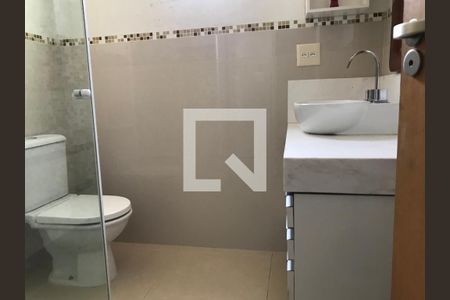 Casa à venda com 212m², 3 quartos e 3 vagas Casa à venda com 212m², 3 quartos e 3 vagasBanheiro da Suíte 1