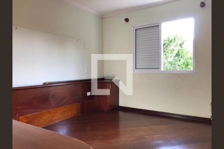 Casa à venda com 212m², 3 quartos e 3 vagas Casa à venda com 212m², 3 quartos e 3 vagasQuarto 3 com Suíte