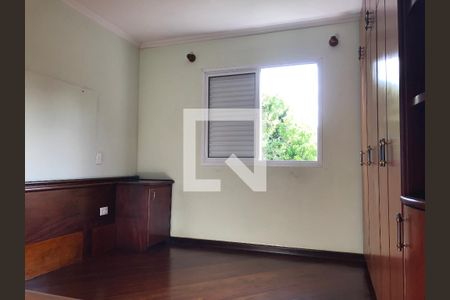 Casa à venda com 212m², 3 quartos e 3 vagas Casa à venda com 212m², 3 quartos e 3 vagasQuarto 3 com Suíte