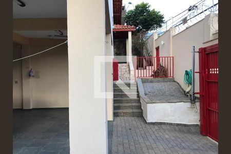 Casa à venda com 212m², 3 quartos e 3 vagas Casa à venda com 212m², 3 quartos e 3 vagasQuital