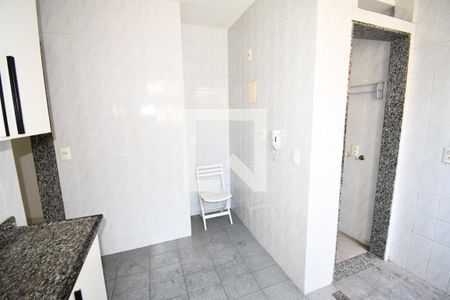 Apartamento à venda com 64m², 2 quartos e 1 vagaCozinha