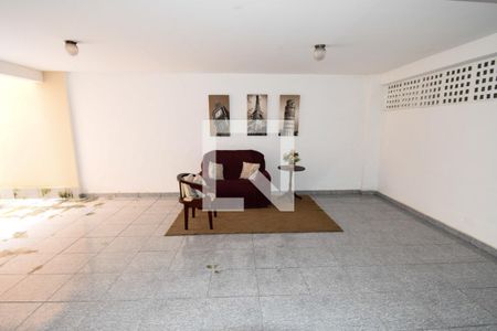Apartamento à venda com 64m², 2 quartos e 1 vagaHall de entrada