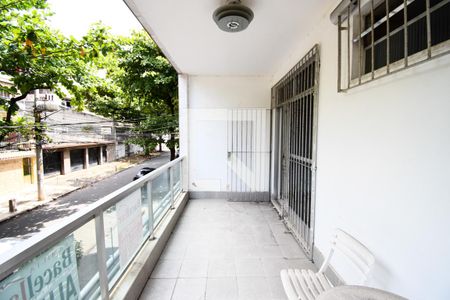 Apartamento à venda com 64m², 2 quartos e 1 vagaVaranda