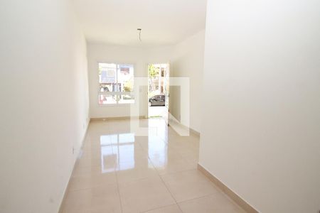 Sala de casa à venda com 3 quartos, 72m² em Espírito Santo, Porto Alegre