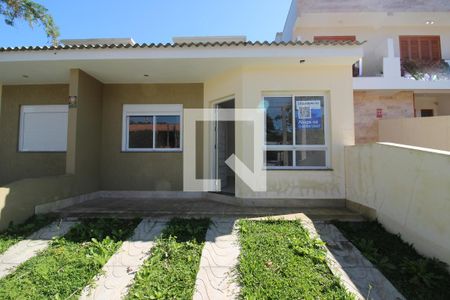Casa à venda com 72m², 3 quartos e 2 vagasFachada