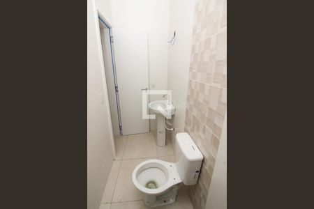 Casa à venda com 72m², 3 quartos e 2 vagasBanheiro Social