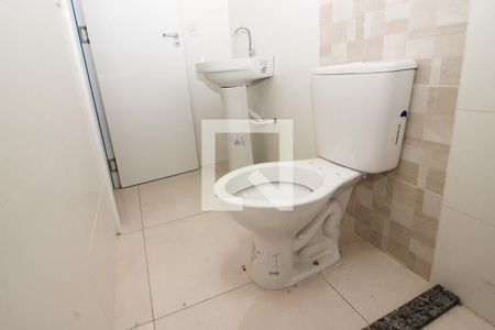 Casa à venda com 72m², 3 quartos e 2 vagasBanheiro Social