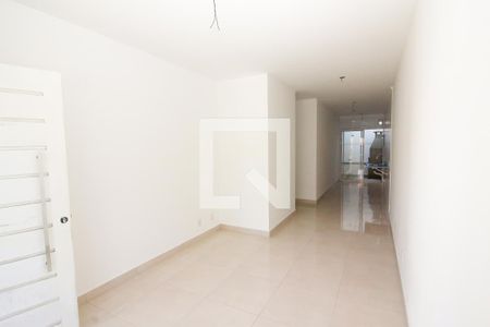 Sala de casa à venda com 3 quartos, 72m² em Espírito Santo, Porto Alegre