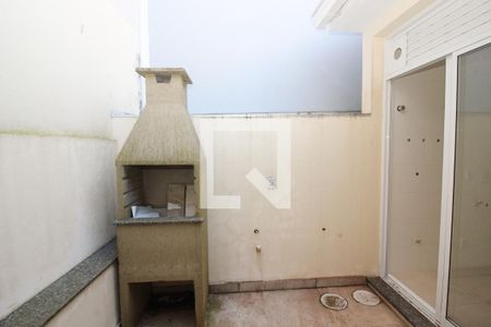 Casa à venda com 72m², 3 quartos e 2 vagasÁrea de Serviço