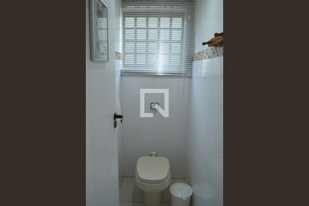 Casa à venda com 300m², 8 quartos e 1 vagaBanheiro