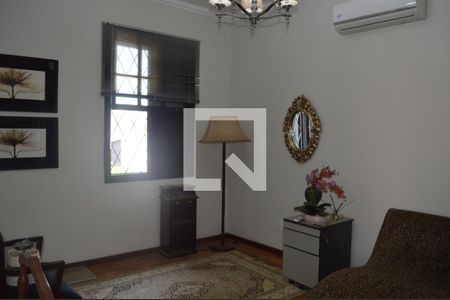 Casa à venda com 300m², 8 quartos e 1 vagaSala / dormitório 7