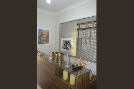 Recepção de casa para alugar com 8 quartos, 300m² em Vila Itapura, Campinas