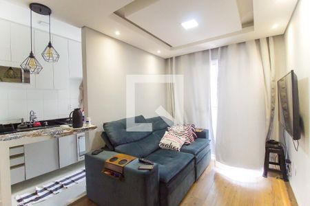 Sala de apartamento para alugar com 2 quartos, 48m² em Vila Carmosina, São Paulo