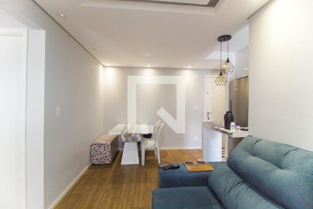 Sala de apartamento para alugar com 2 quartos, 48m² em Vila Carmosina, São Paulo