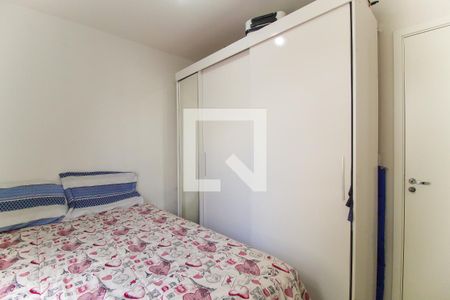 Quarto 1 de apartamento para alugar com 2 quartos, 48m² em Vila Carmosina, São Paulo