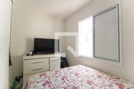 Quarto 1 de apartamento para alugar com 2 quartos, 48m² em Vila Carmosina, São Paulo