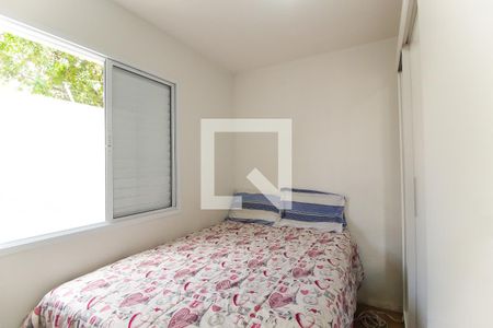 Quarto 1 de apartamento para alugar com 2 quartos, 48m² em Vila Carmosina, São Paulo