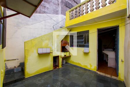 Casa à venda com 128m², 2 quartos e 1 vaga Casa à venda com 128m², 2 quartos e 1 vagaQuintal