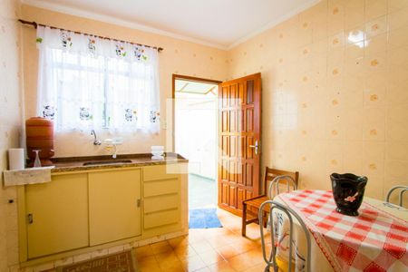 Casa à venda com 128m², 2 quartos e 1 vaga Casa à venda com 128m², 2 quartos e 1 vagaCozinha