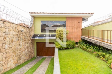 Casa à venda com 340m², 3 quartos e 4 vagasFachada