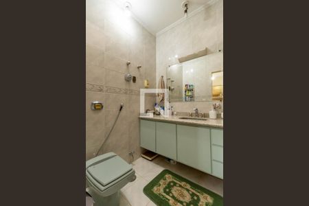 Casa à venda com 340m², 3 quartos e 4 vagasBanheiro da Suíte 