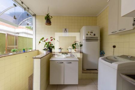 Casa à venda com 340m², 3 quartos e 4 vagasLavanderia 