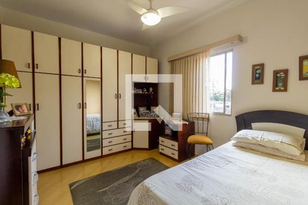 Casa à venda com 340m², 3 quartos e 4 vagasQuarto 2