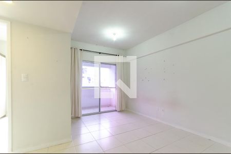 Sala de apartamento para alugar com 2 quartos, 70m² em Luís Anselmo, Salvador