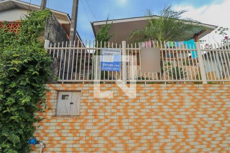 Casa à venda com 140m², 3 quartos e 2 vagasFachada