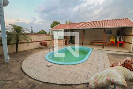 Casa à venda com 120m², 3 quartos e 2 vagasPiscina