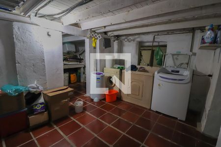 Casa à venda com 120m², 3 quartos e 2 vagasÁrea de Serviço