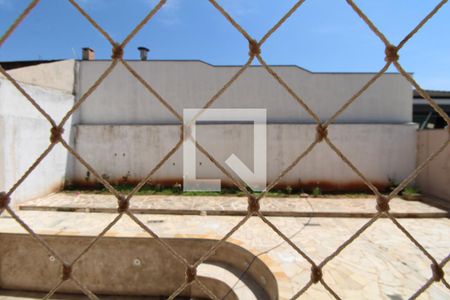 Casa à venda com 280m², 3 quartos e 4 vagasVista da Área de Serviço